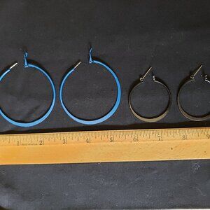2 Pair Metal Hoop Earrings Vintage Metal Earrings